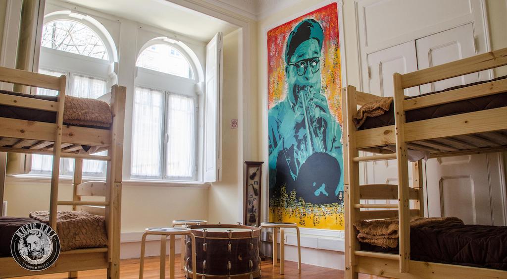 Music Hall Lisbon Hostel Стая снимка